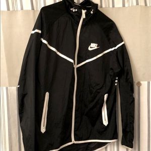 Nike windbreaker